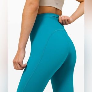 Lululemon Swift Speed High-Rise Tight 28” LUXTREME 
Hawaiian Blue